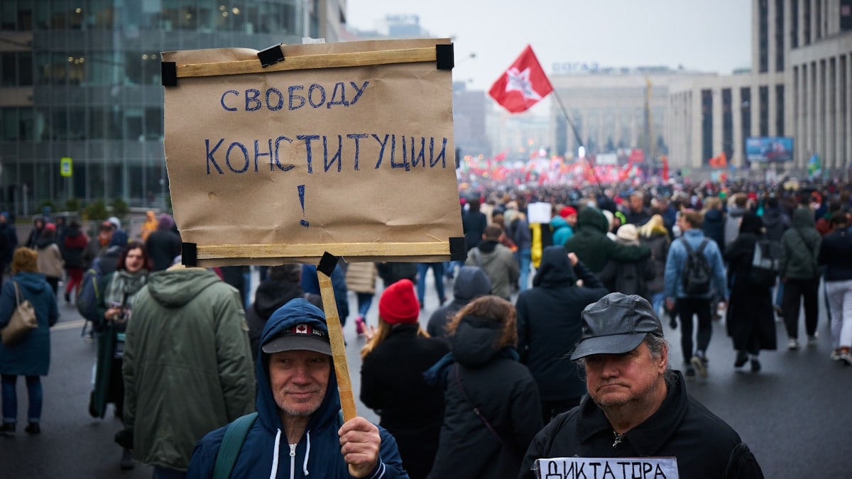 Photograph: Valery Tenevoy / https://plagness.com / September 29, 2019